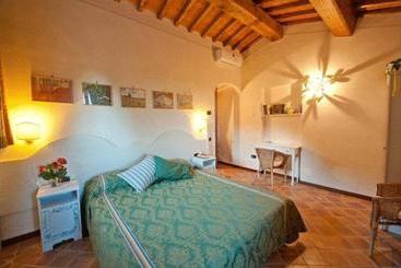 קוטג'' Podere Chiaromonte