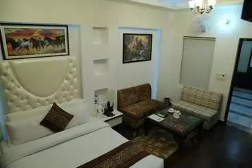 هتل The Mirage Palace