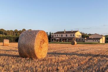 Bed and Breakfast Can Casi House