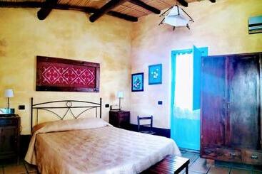 Отель Sa Corti De Sa Perda Piscinas