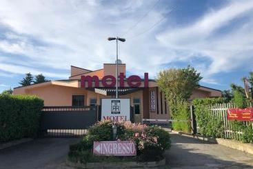 Motel Regal