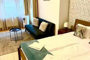 Hotel Lord Residence