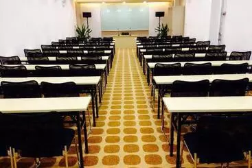 Hotel Hanting Jinan Dikou Road