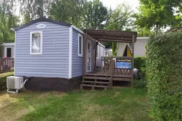 هتل Hu Birkelt Village