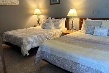 호텔 Salmon River Inn