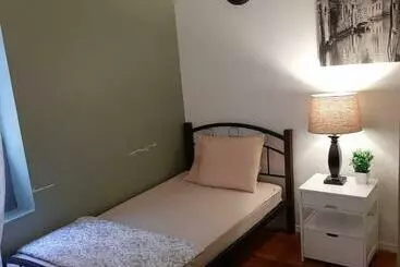 هاستل Private Rooms Near Lincoln Center