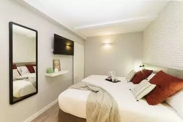 مسافرخانه Bypillow Wander