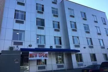 فندق Days Inn By Wyndham Brooklyn Borough Park