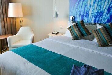 Otel Kudos Parc Pattaya