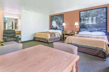 فندق Super 8 By Wyndham Louisa