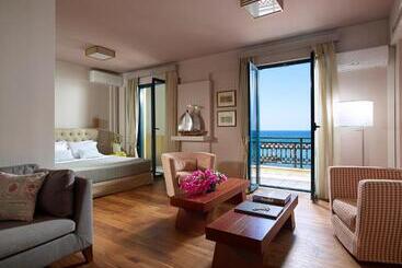 Апартаменты Marelina Villas