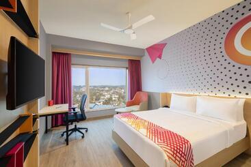 Otel Ginger Kochi, Kalamassery