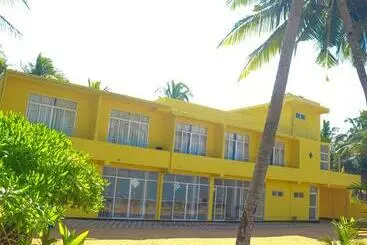 Oreo Beach Hotel Kalutara