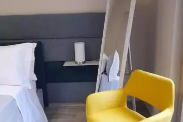 هتل آپارتمان Tripepi Suites