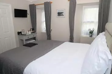 Pensione Madelines Accommodation