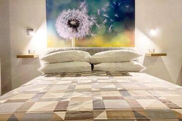 פנסיון Setteabbracci Suite & Apartments