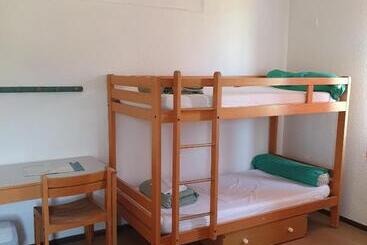 הוסטל Auberge Collective Cozy&family