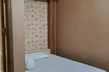 Otel Reddoorz Near Simpang Tujuh Kudus