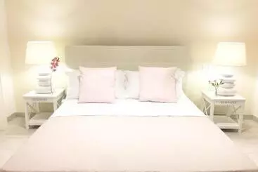 Flowers Sweet Rooms B&b