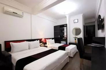 هتل روستایی Hanoi Crystal