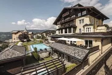 هتل Villa Kastelruth
