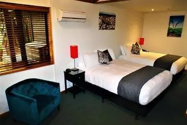 Riverside Hotel Marlborough