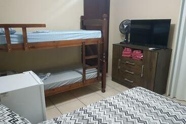 Alberg Pousada Bali Surf House   Suíte 3