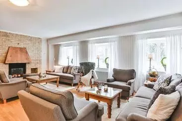 Отель Hennickehammars Herrgård