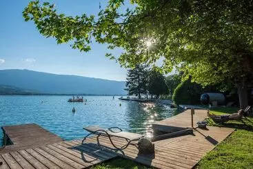 Отель Hôtel Beau Site Talloires B Spa