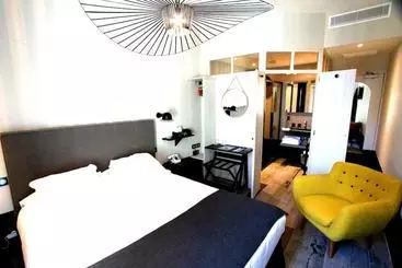 Отель Boutiquehôtel Les Jardins D Aliénor