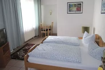 Отель Am Märchenbrunnen