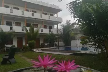 Hotel A One Calm Palace