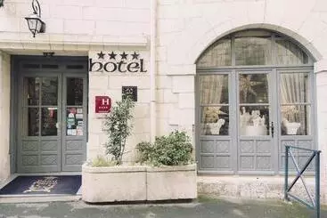 Отель Hôtel Saint Pierre Boutique Hôtel