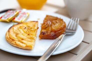 هتل Le Relais De Poste Arles Centre Historique