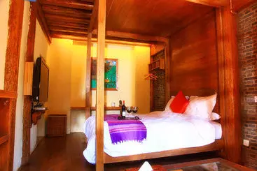 酒店 Blossom Hill Inn Lijiang Springland