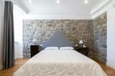پانسیون Villa Pia Suites