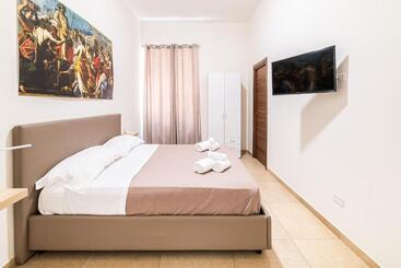 تختخواب و صبحانه Corso 138 By Domusextra