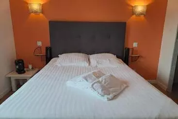 Hotel Hôtel L Auberge Canaulaise