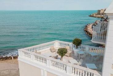 ペンション Tra Cielo E Mare