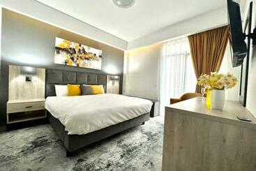 پانسیون Majestic Boutique