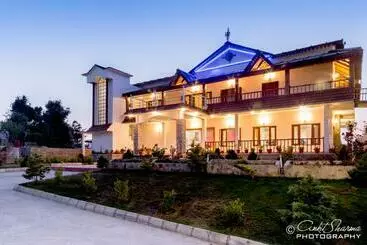 Hotel Shri Shail Inn