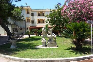 בית מלון כפרי Park Jonio