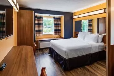 Хостел Surestay Plus Hotel By Best Western Keyser