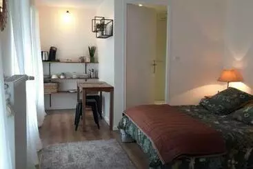 Pension  Agréables Chambres Indépendantes   Coutances Centre