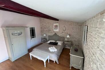 Bed and Breakfast Le Puits Sainte Claire