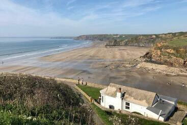 민박 Ty Nant Little Haven