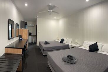 酒店 Albert Park Motor Inn King Beds Pool Shaded Parking