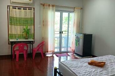 Retkeilymaja Tamonwan House Koh Tao