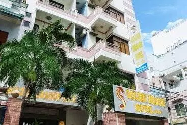 ホテル Four Seasons House