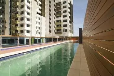 هتل One30 Esplanade